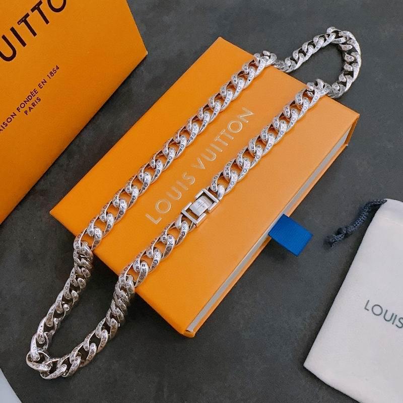 LV Necklaces 166